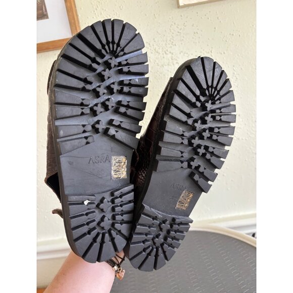 ASRA Womens Brown Croc-Embossed Chunky Sandals With Gold Buckles - Picture 8 of 15